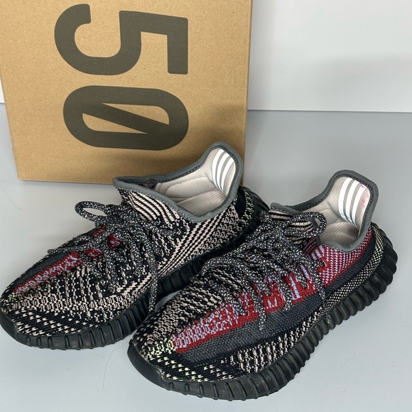Yeezy Boost 350 V2 'Yecheil Non-Reflective‘Sz 4 - Picture 3 of 8